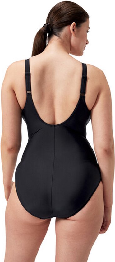 Badkleding, Volwassene, Vrouwelijk, Persoon, Vrouw, Badkleding, Volwassene, Vrouwelijk, Persoon, Vrouw