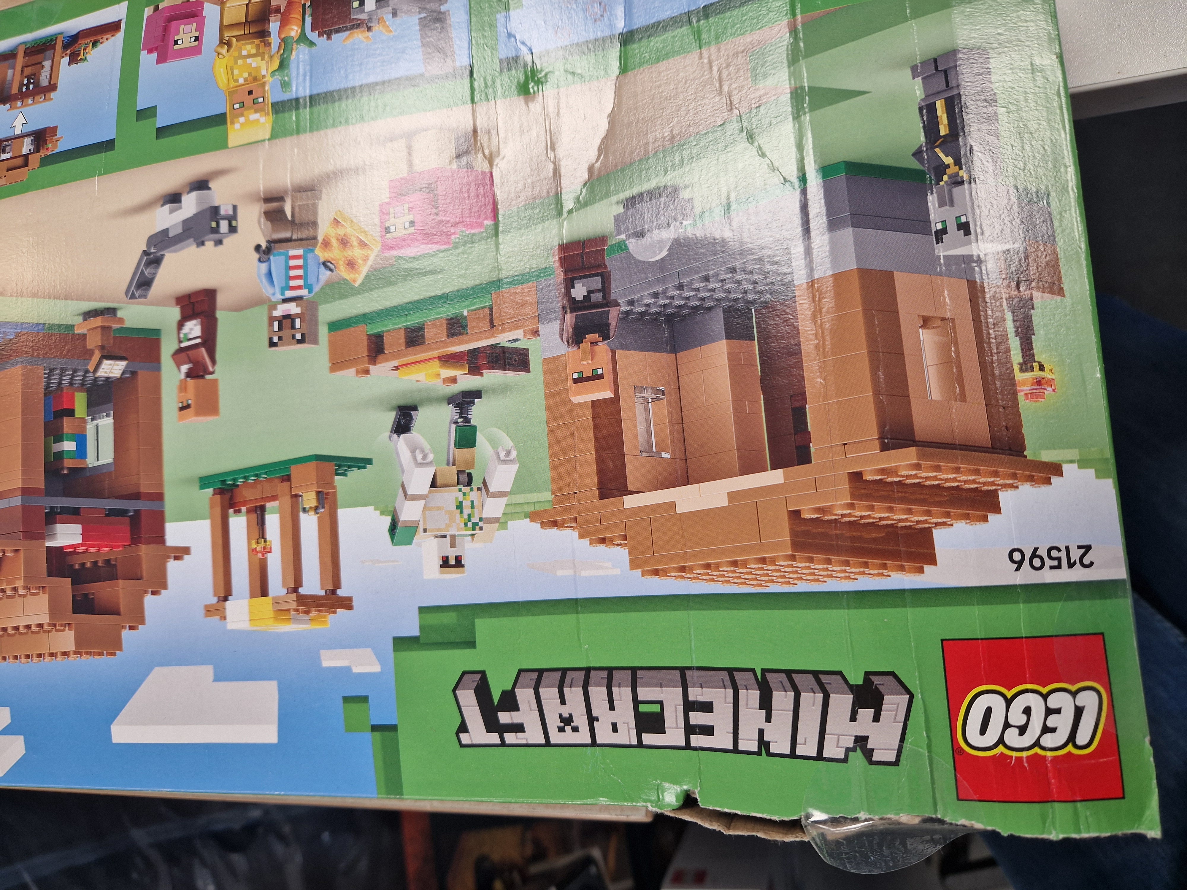 LEGO Minecraft Oproeper Dorpsaanval Speelgoed voor Kinderen met 11 Figuren uit de Videogame 21596