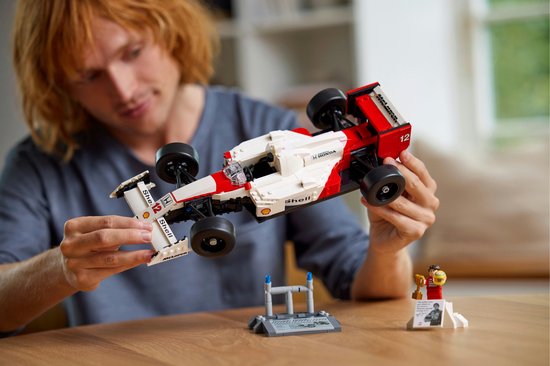 LEGO Icons McLaren MP4/4 en Ayrton Senna - 10330