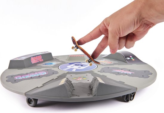 Tech Deck X-Connect - Shredline 360 - Gemotoriseerde Draaiende Speelset - Aanpasbare Ramp Set met vi