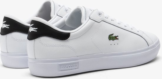witte sneaker, la sneaker, canvas sneaker, Lacoste sneaker, zwarte achterband