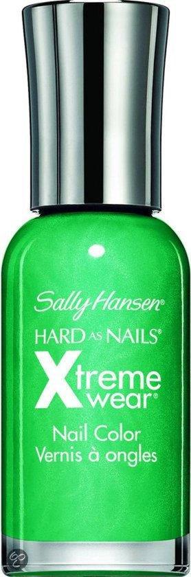 Sally Hansen Hard as Nails  - GREEN WITH ENVY 110 - Nagellak
