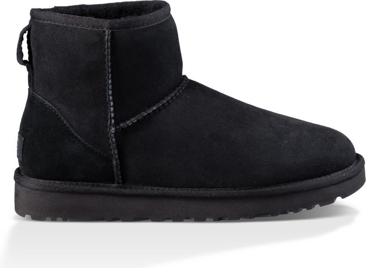 UGG - Maat 41 - W Classic Mini II Dames Laarzen - Zwart