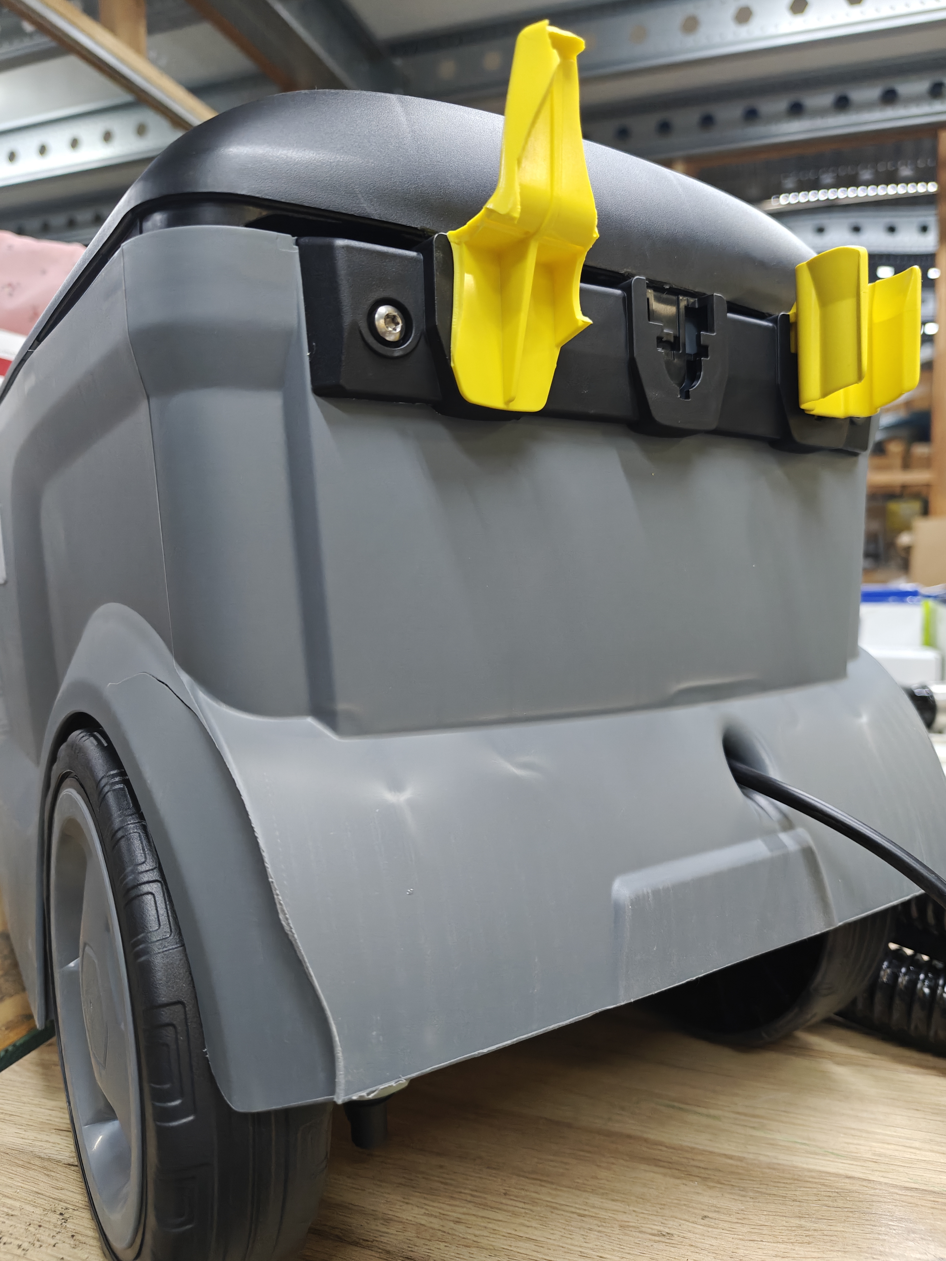 Kärcher Puzzi 10/1 Professional Sproei-extractie apparaat - Tapijtreiniger - Incl. vloermond en bekledingszuigmond - Reinigingsmiddel tabs 48 st. - Dieptereiniging