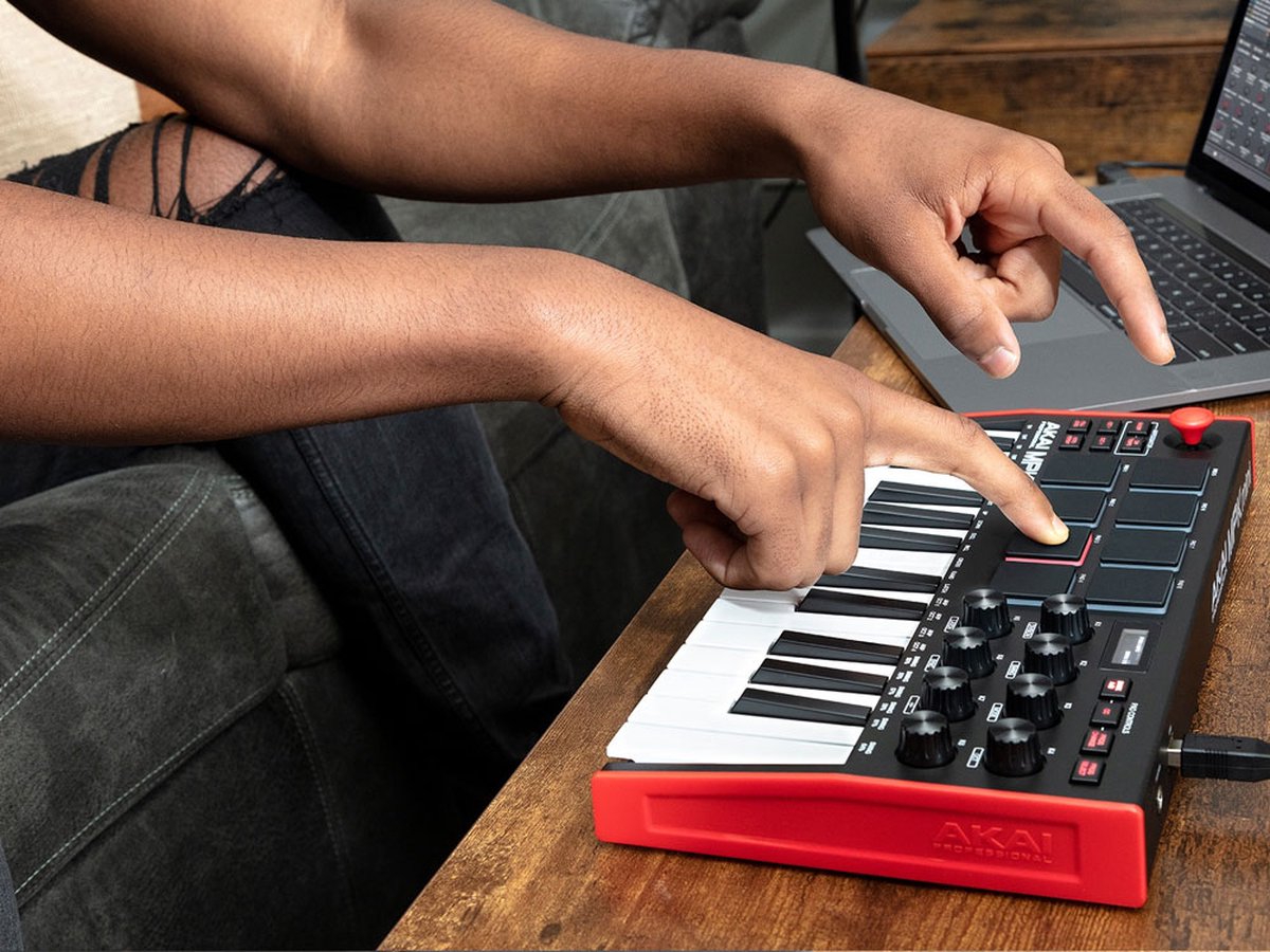 Akai Professional MPK Mini MK3 - Mini keyboard controller