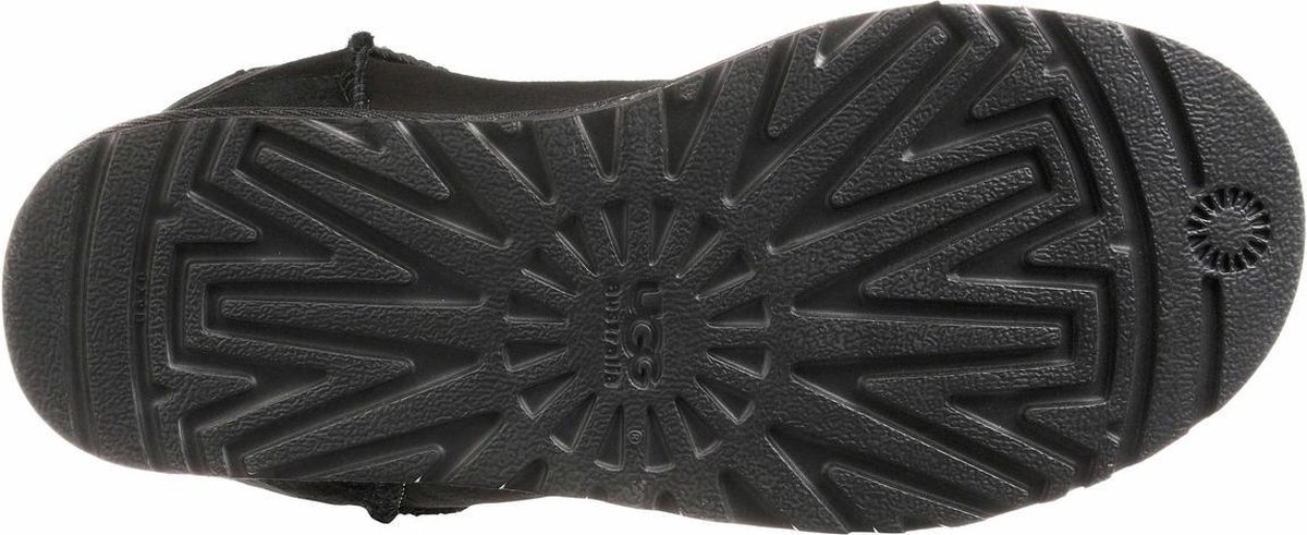 UGG - maat 37- Classic Short II Dames Laarzen - Black