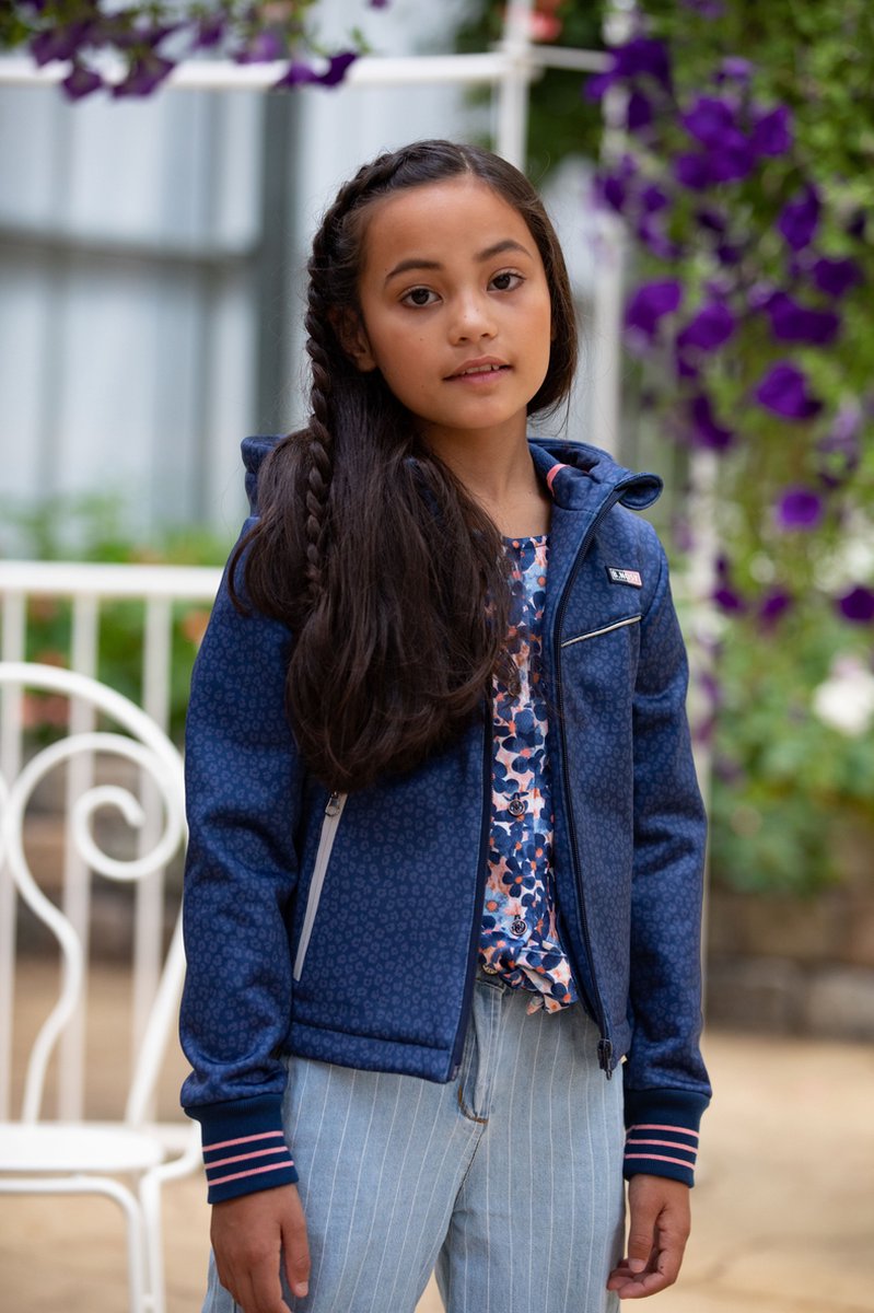 Jas, Zwart haar, Persoon, Gezicht, Jas, Zwart haar, Persoon, Gezicht