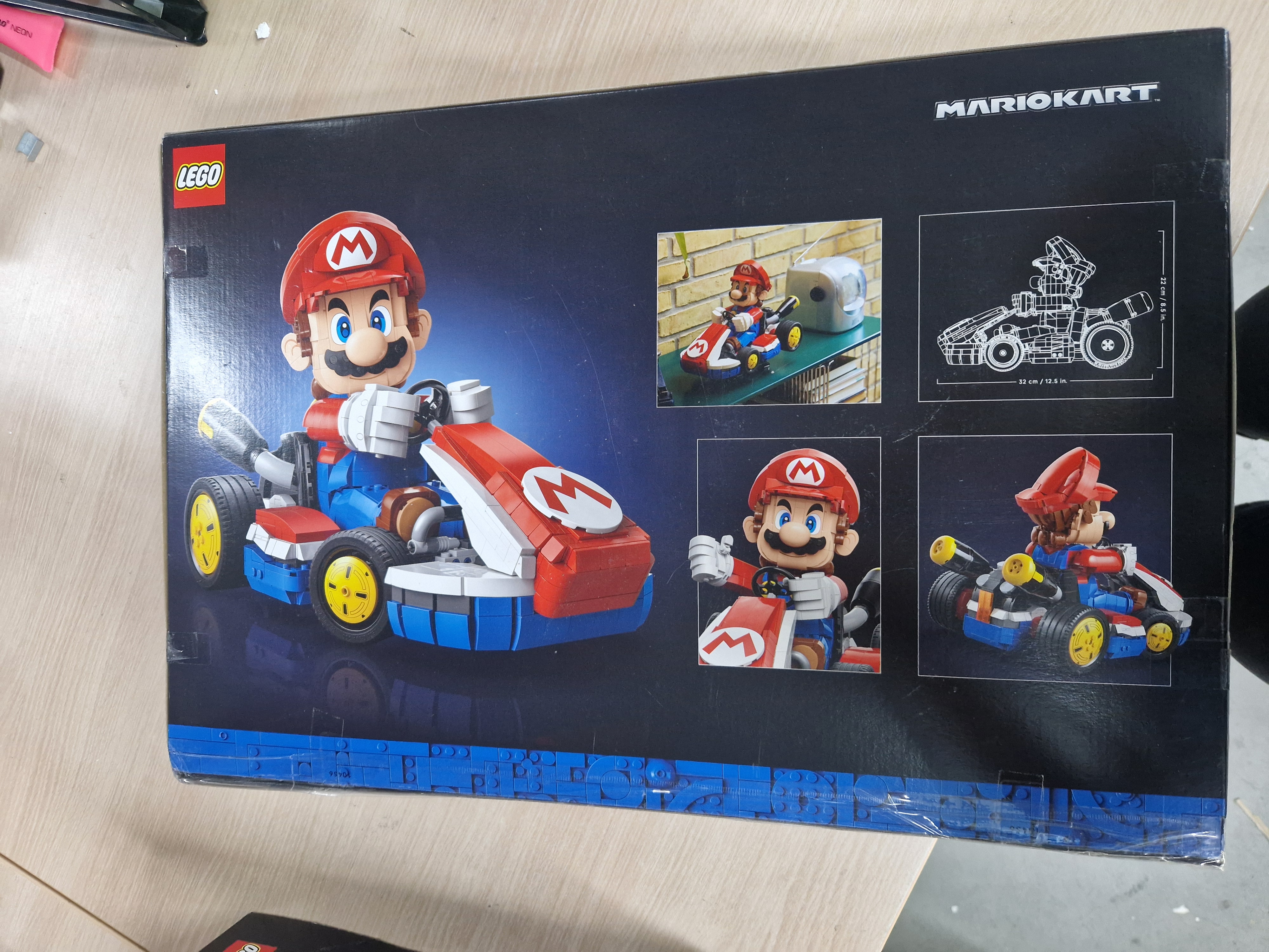 LEGO Mario Kart™ - Mario en standaardkart - LEGO - Mario - 72037