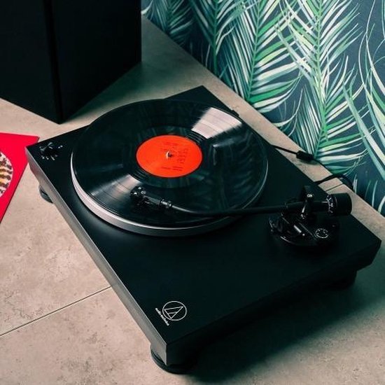 Audio Technica AT-LP5X Plattenspieler, schwarz