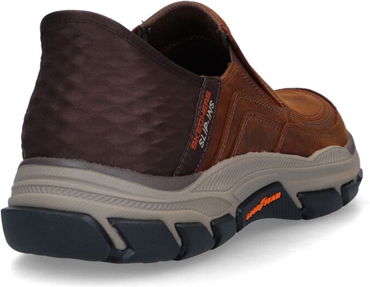 Skechers - maat 42 - Respected - Elgin Instappers