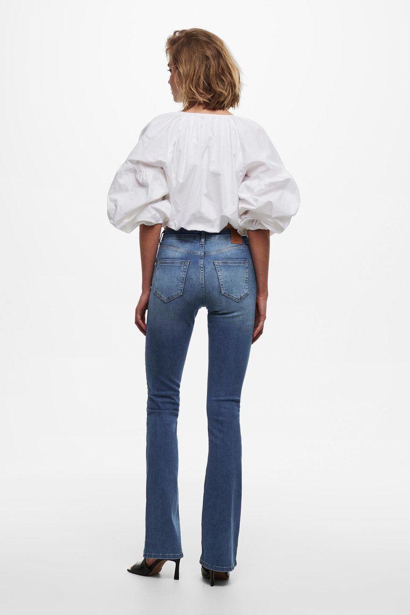ONLY - Maat M X L32 - ONLBLUSH LIFE MID FLARED BB REA1319 NOOS Dames Jeans