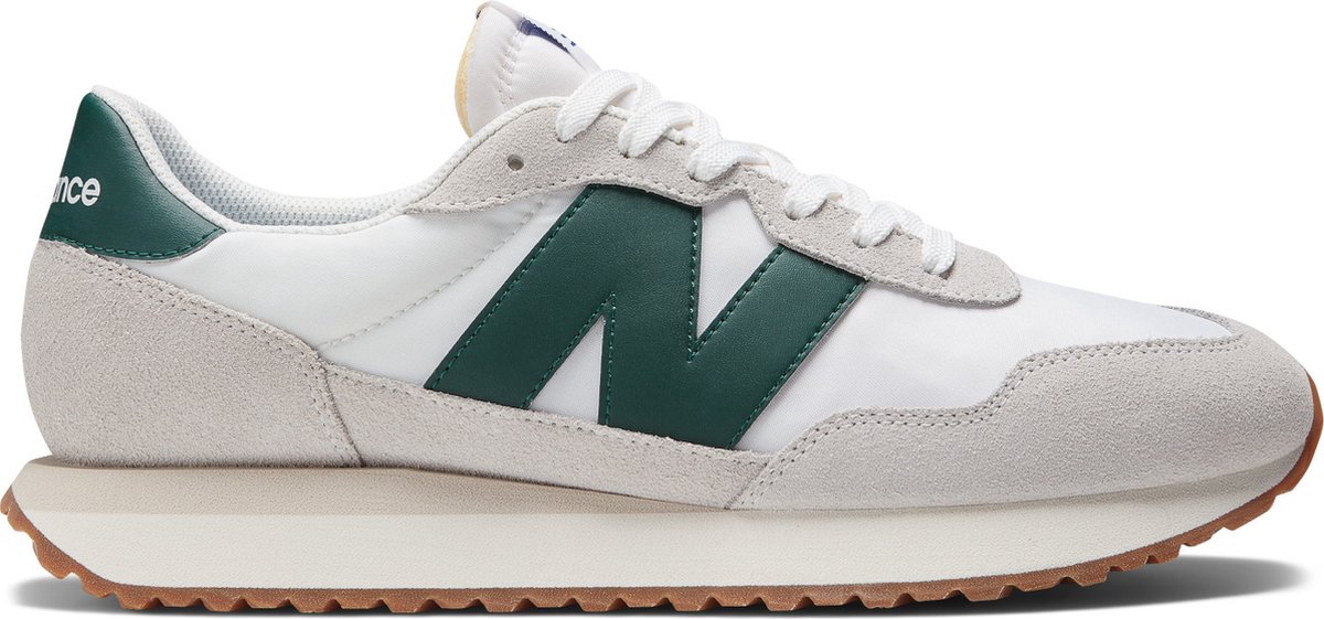 sneaker, wit, groene logo, gaas, suede