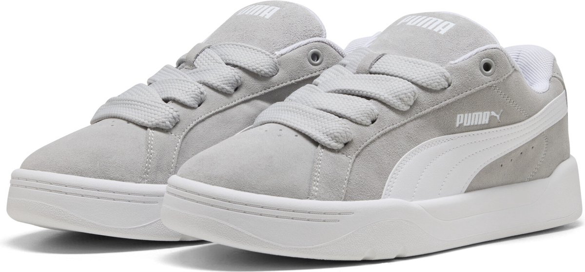 Schoeisel, Schoen, Sneaker, Canvas, Suede