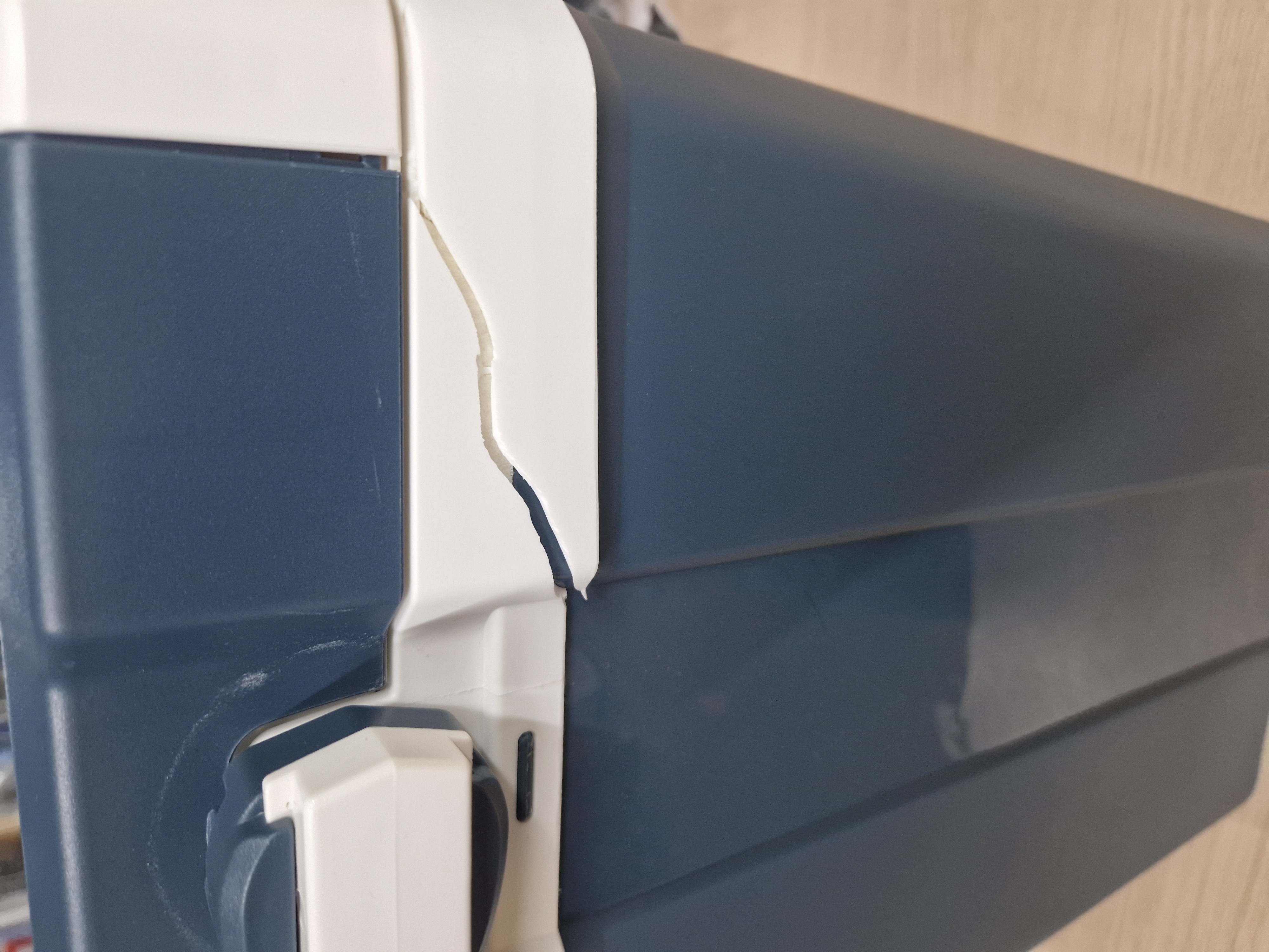 Tristar KB-7530 - Koelbox 30 Liter - Thermo-elektrisch - 12V Autolader 230V Stopcontact - Koelt en verwarmd