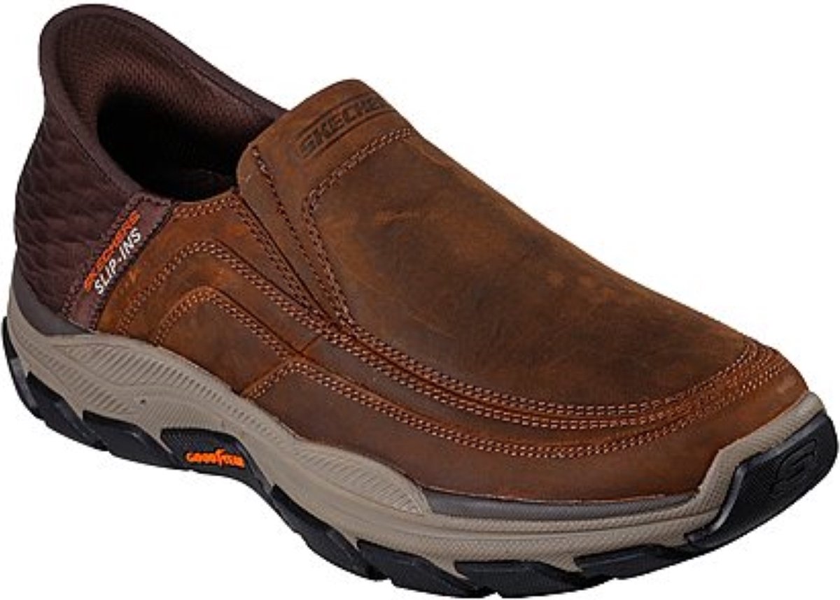 Skechers - maat 42 - Respected - Elgin Instappers