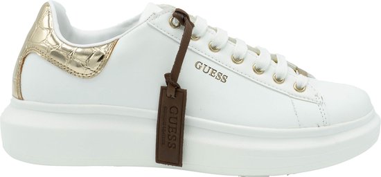sneaker, wit, platformschoen, gouden hiel, veterlaag met veters