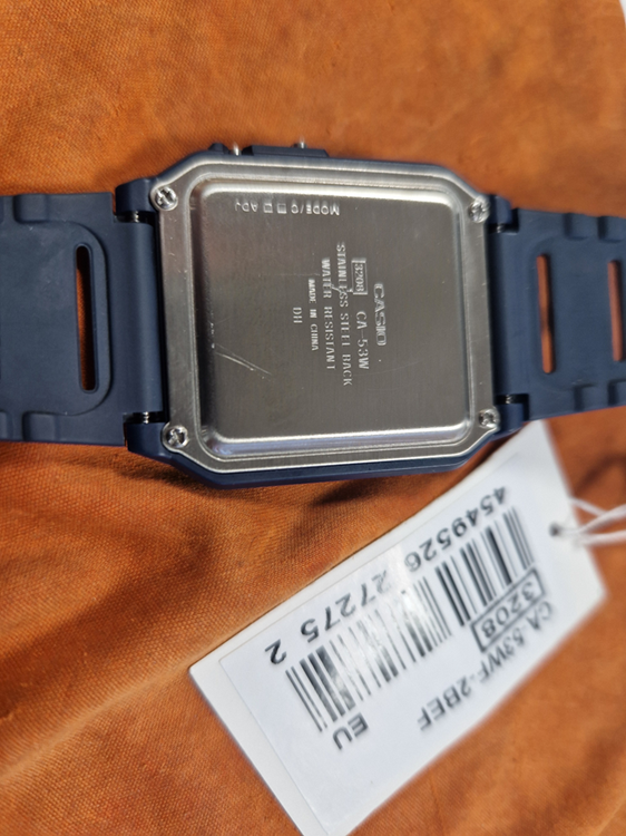 Elektronica, Polshorloge, Digitaal horloge