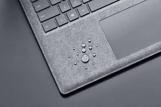 Refurbished - Microsoft Surface Laptop - Core i5 - 8 GB - 128 GB / Qwerty