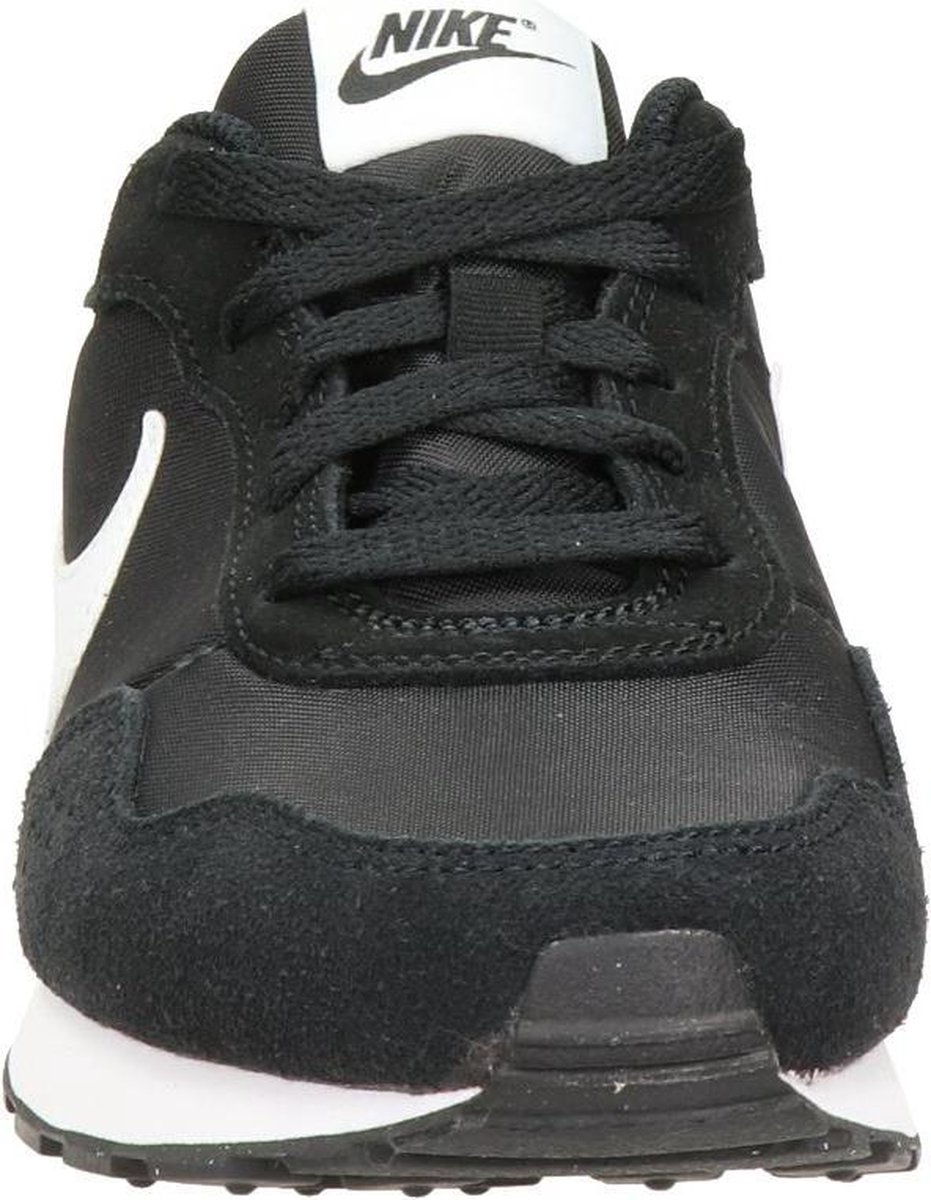 Nike MD Valiant Unisex Sneakers - Maat 36.5 - black