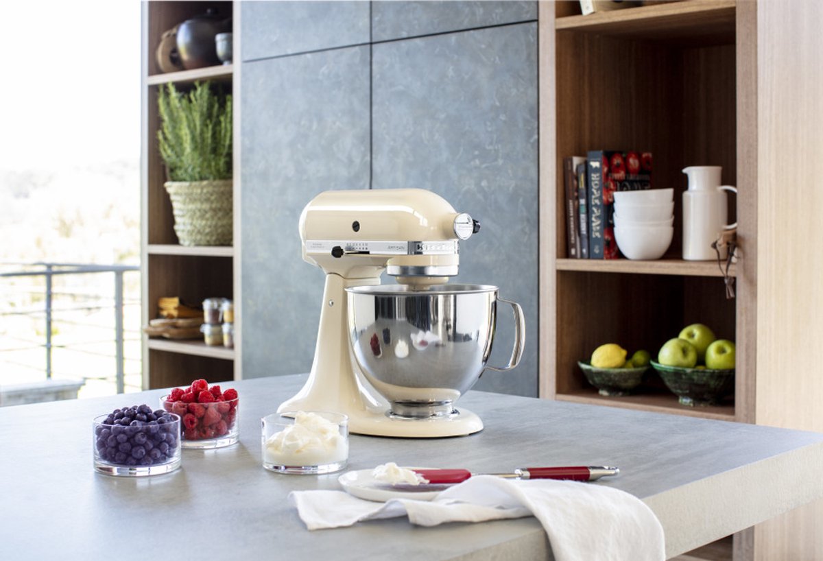 KitchenAid Artisan 5KSM125EAC - Keukenmachine - 4,8L - Amandel wit - 3 menghaken