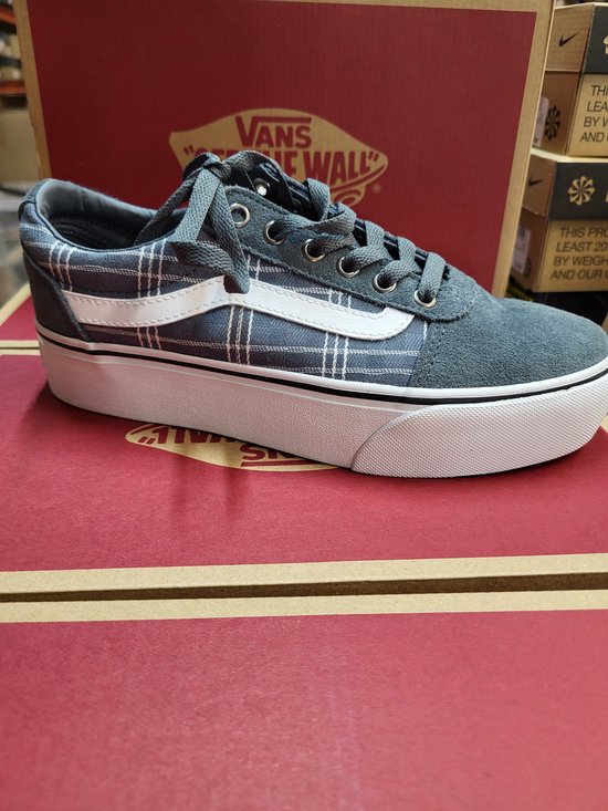 Vans Ward Platform - maat 36- dames