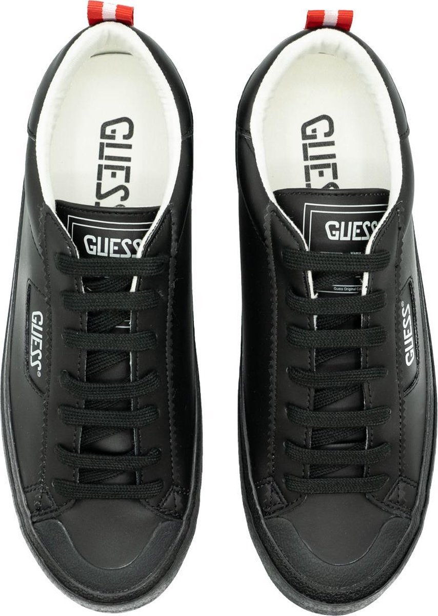 GUESS Mima Smart - Maat 45 - Dames Sneakers - Zwart
