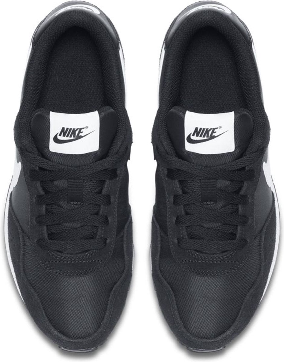 Nike MD Valiant Unisex Sneakers - Maat 36.5 - black