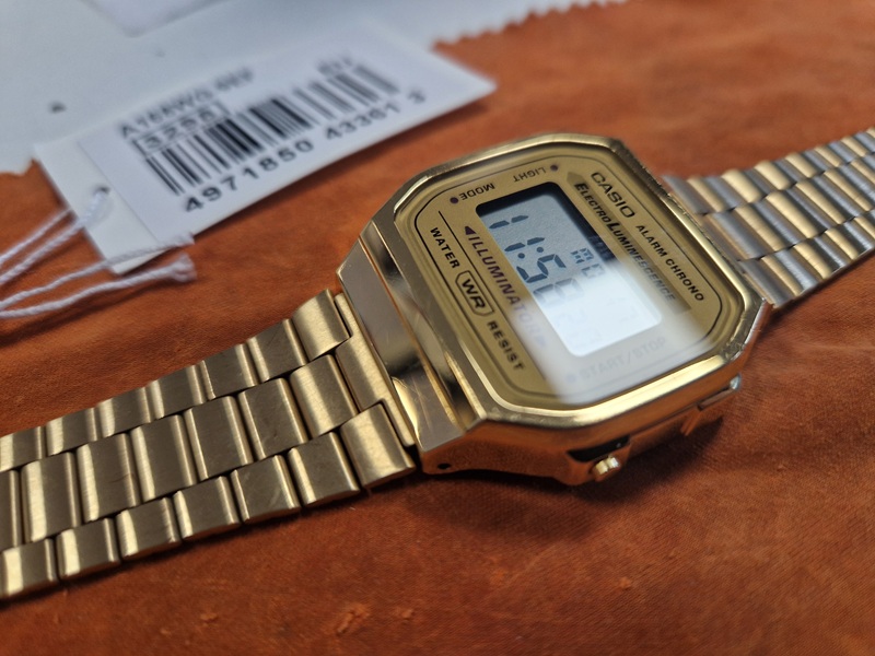 Polshorloge, Elektronica, Digitaal horloge, Computerhardware, Scherm