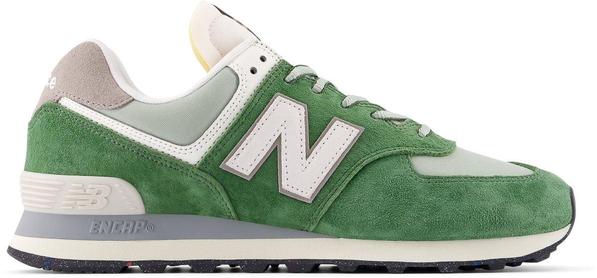sneaker, groene schoen, suede, enkeap, veter