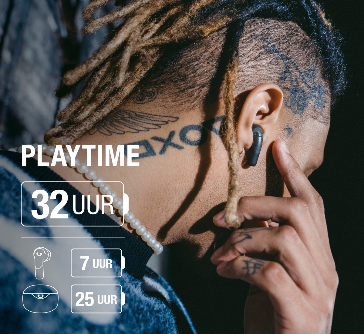 tatoeage, haar, oor, airpods, pearl-ketting