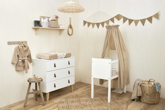 Wieg, Meubels, Binnenshuis, Woondecoratie, Vloerkleed