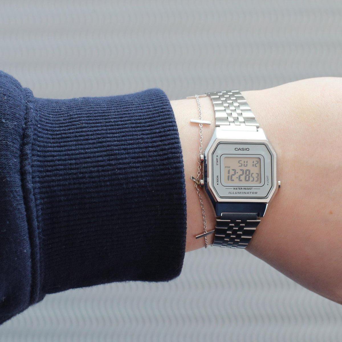 Casio Vintage LA680WEA-7EF Dameshorloge 30 mm - Zilverkleurig