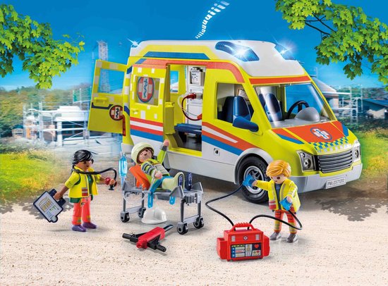 PLAYMOBIL City Life Ambulance met licht en geluid - 71202