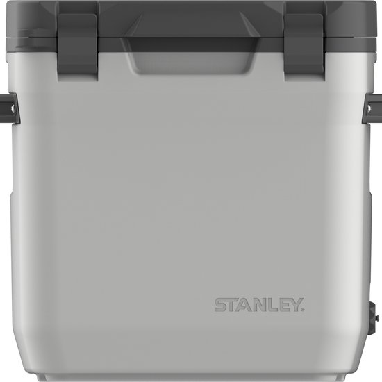 Stanley Adventure Outdoor Cooler 28.3L - IJskoud voor 4 Dagen - Dubbelwandig Geïsoleerde Coolbox - BPA Vrij - Deksel Fungeert Ook Als Stoel - Camping Koelbox - Waterdicht - Polar White