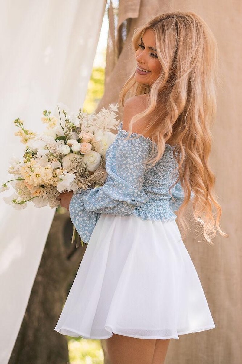 NA-KD - Maat EU 38  - Puffy Sleeve Smocked - Vrouwen T-shirt - Flower Print