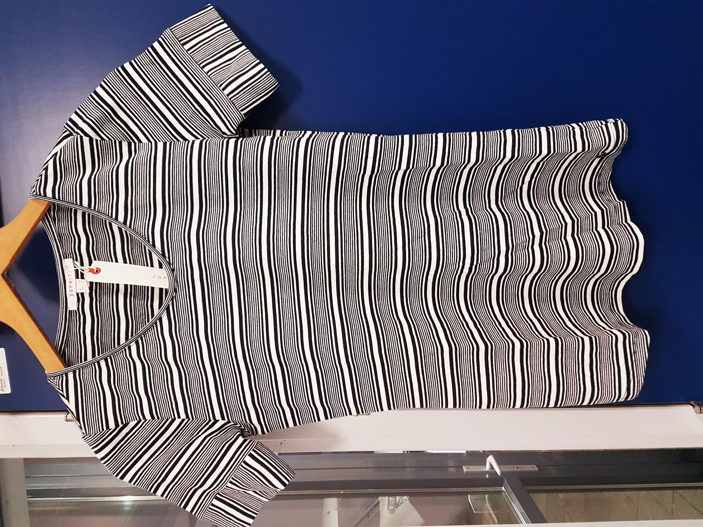 ESPRIT - WOMEN'S  T-SHIRT - Size S