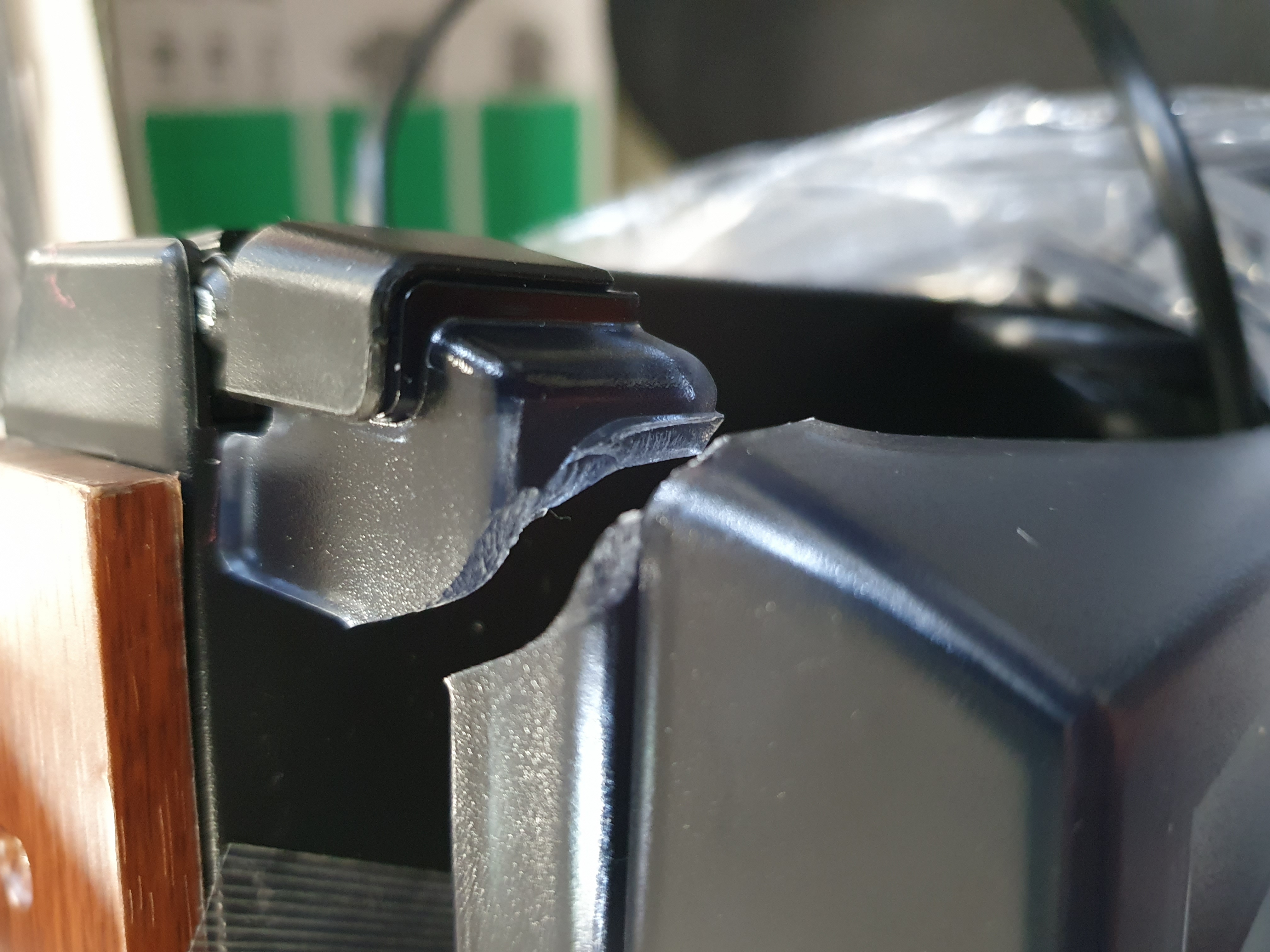 Soundmaster PL196H - Nostalgische platenspeler met radio en ingebouwde speakers