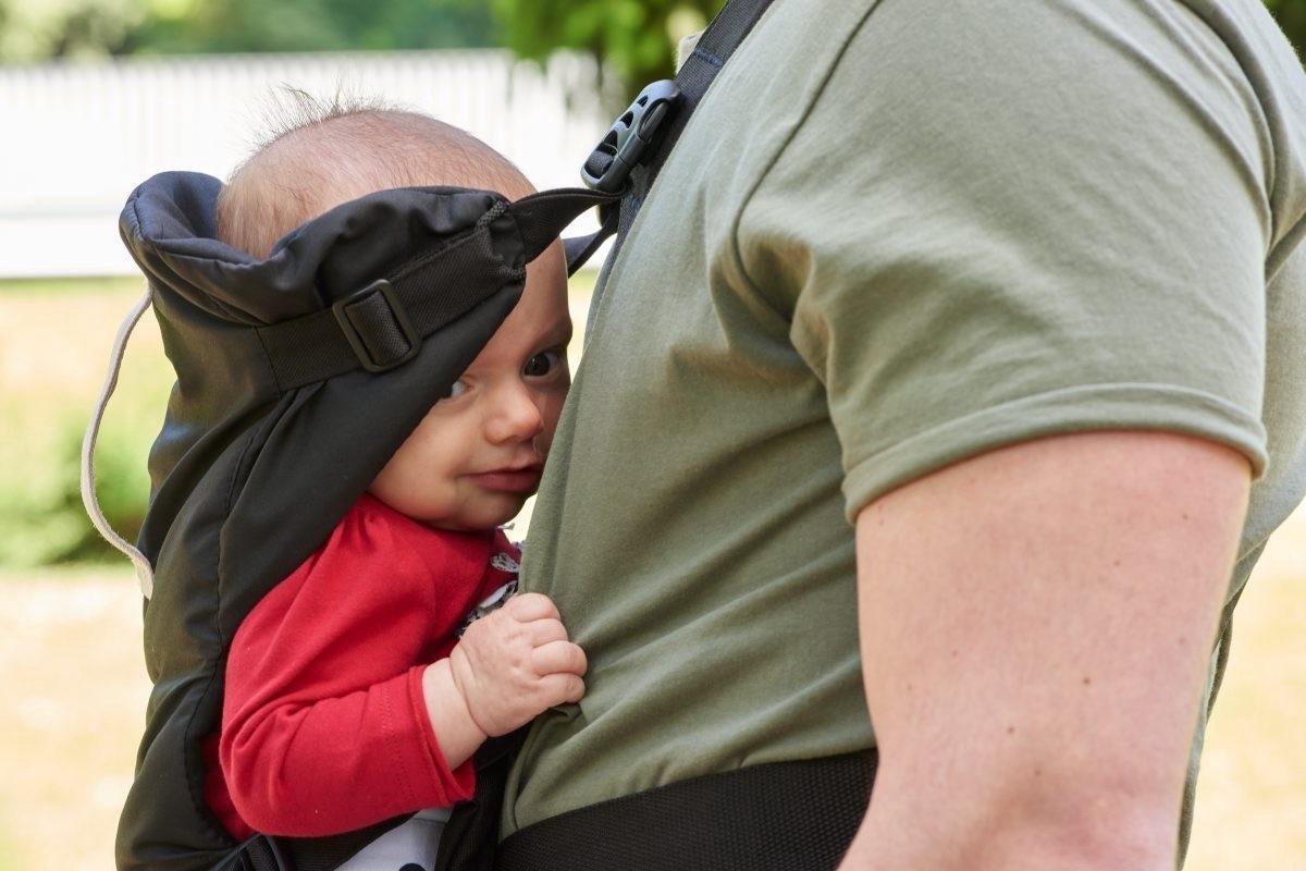 Chicco Babydrager Easy Fit - Black Night