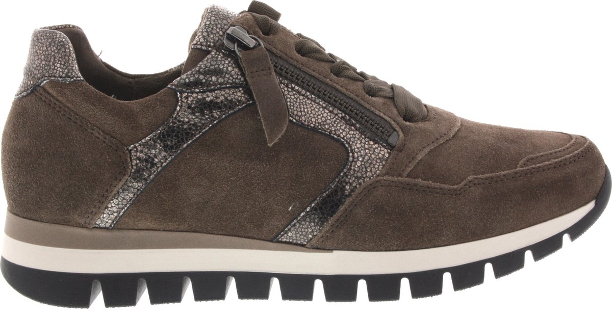 sneaker, bruin, suede, rits, rugtracties?