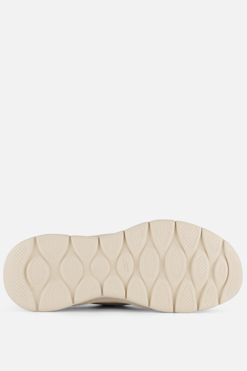 sole, outsole, tread, flexible, beige