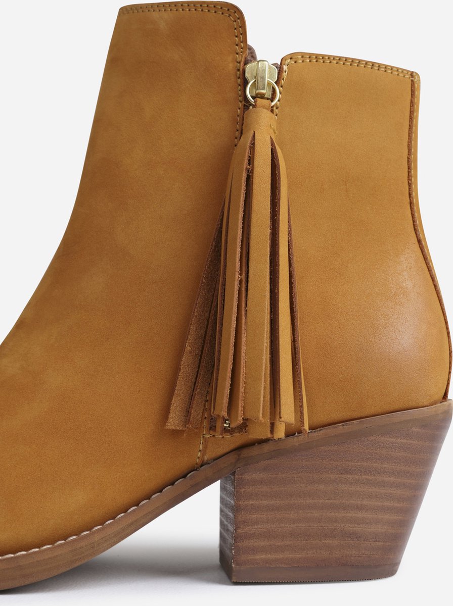 dgmoutlet-nl-BRONX-Cassidy-maat-37-Dames-Enkellaarzen-Cognac-aanbieding-korting-sale-2 Schoeisel, Schoen, Hoge hak, Tas, Handtas