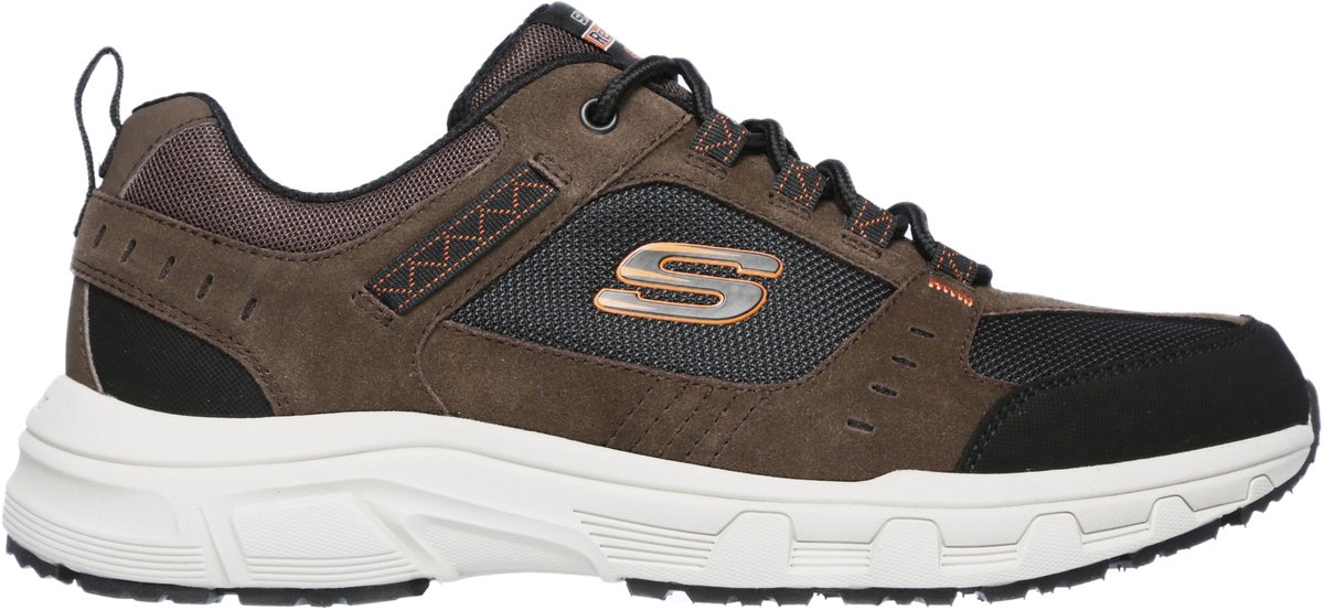 sneaker, bruine schoen, mesh stof, veterschoen, witte zool