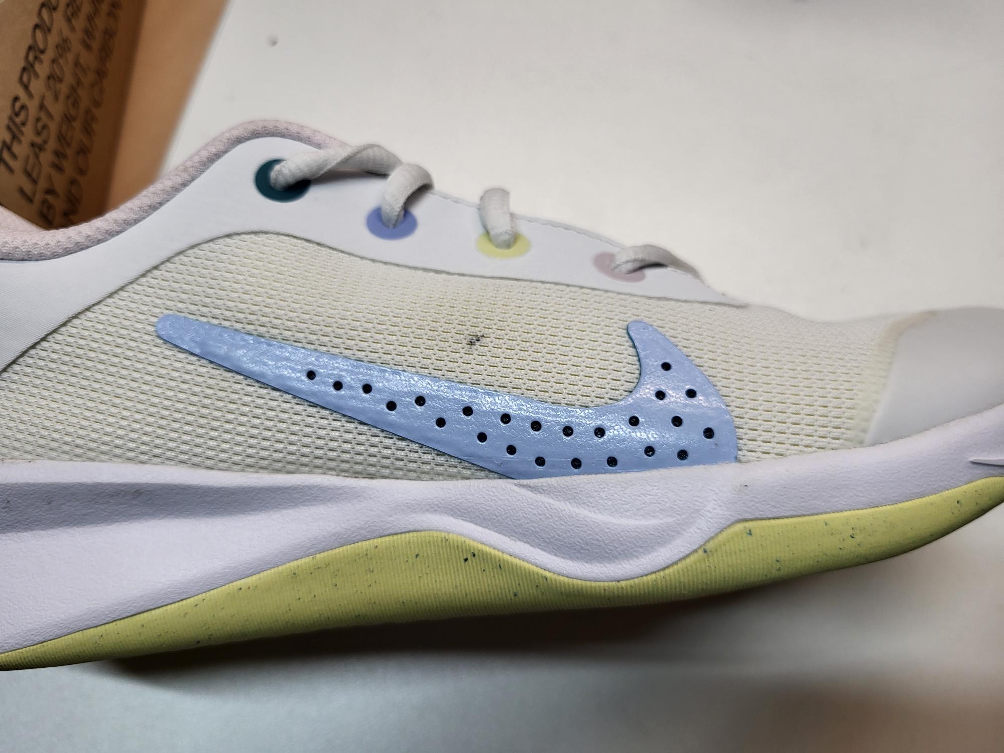 Nike Omni Multi-Court - maat 38- Sportschoenen Unisex