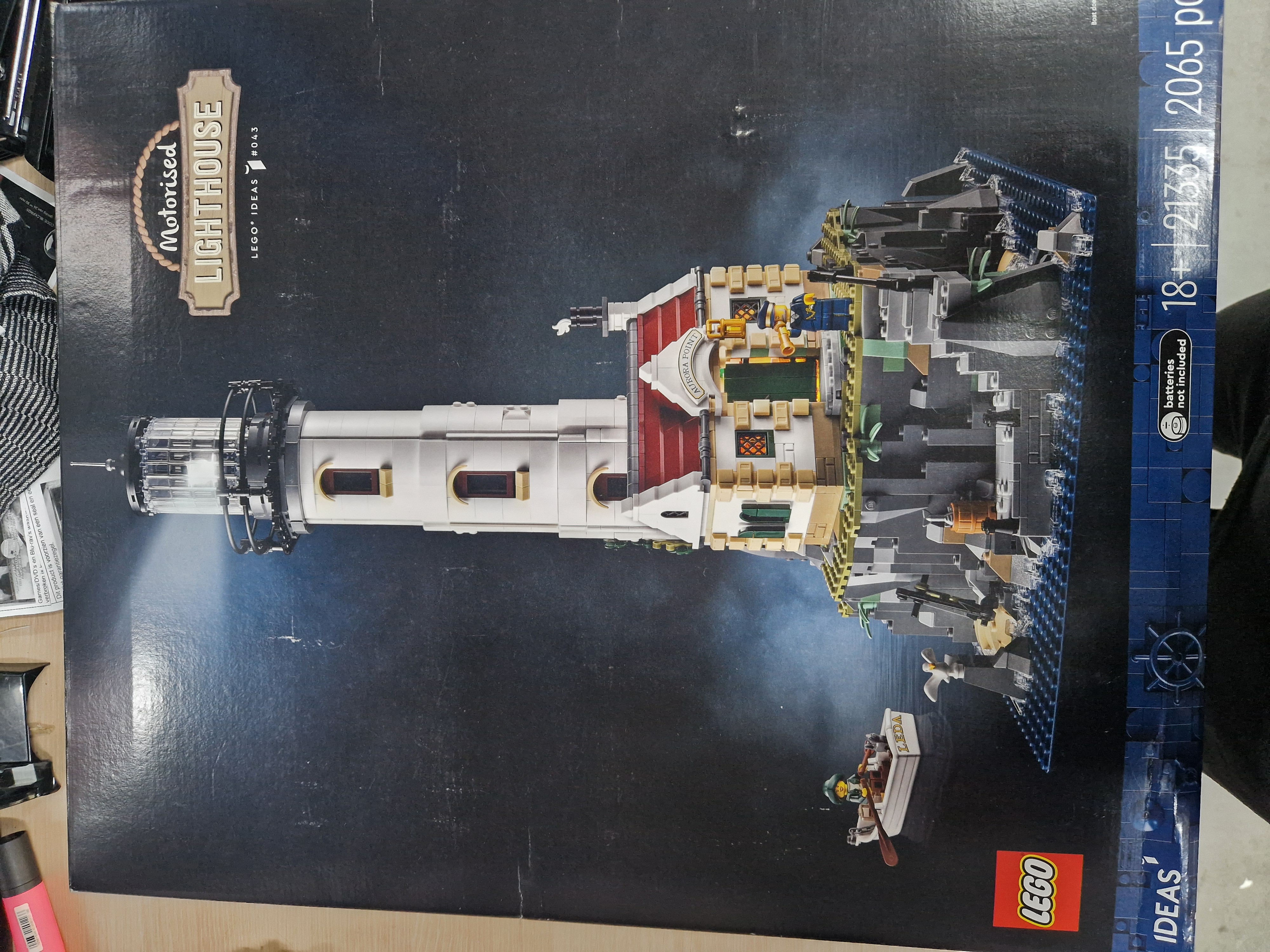 LEGO Ideas Gemotoriseerde vuurtoren met Lichtjes, Modelbouwset voor Volwassenen - 21335