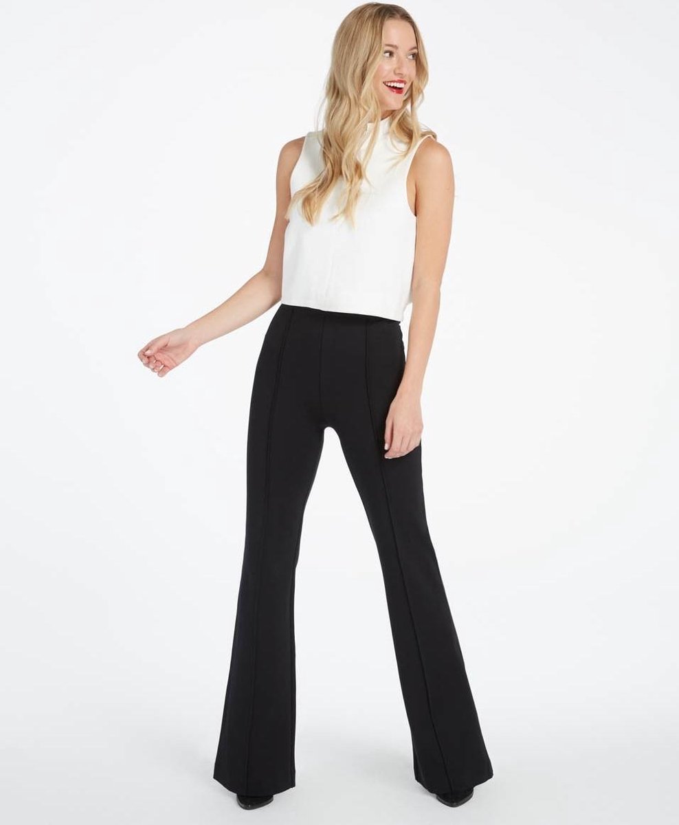Spanx - Maat XL - The Perfect Black Pant - Hi-Rise Flare Zwart