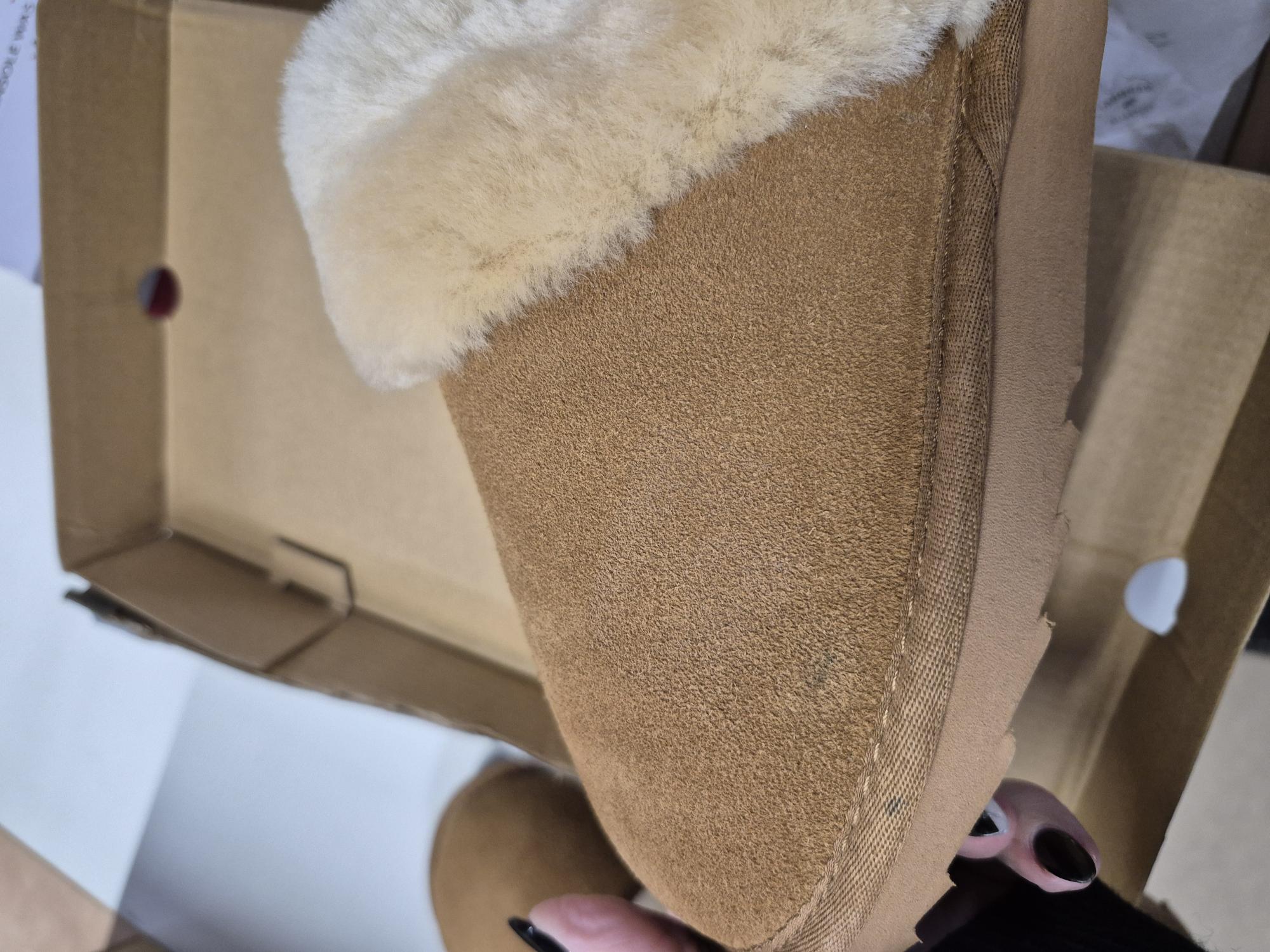 sneaker, suede, beige, fleece, slip-on