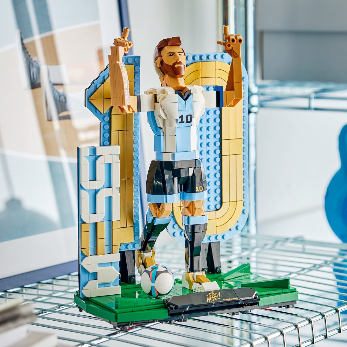LEGO Editions Lionel Messi – Voetballegende Voetbal Speelgoed voor Kinderen - 43015