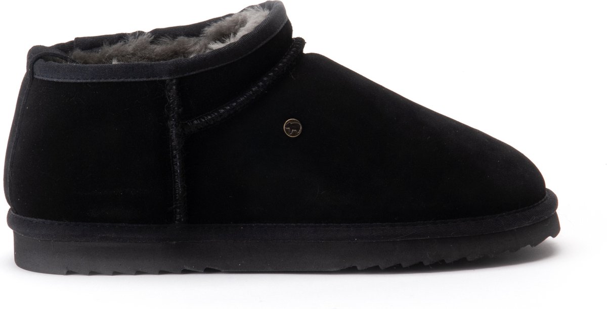 Suede, Kleding, Schoeisel, Schoen, Sneaker