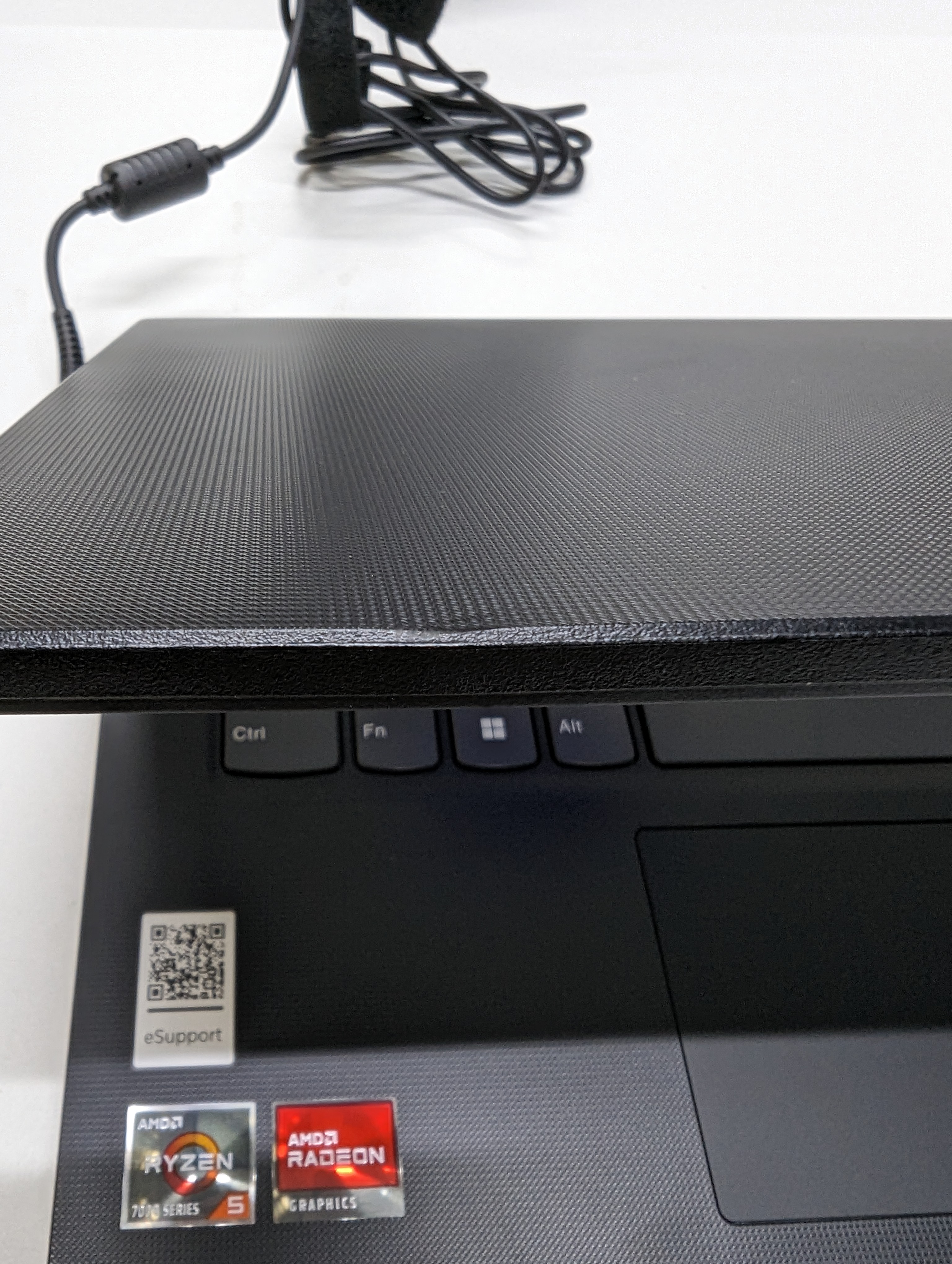 PXL_20240105_080644440-MP Lenovo V14 G4 AMN (82YT00M3MB, Azerty toetsenbord)