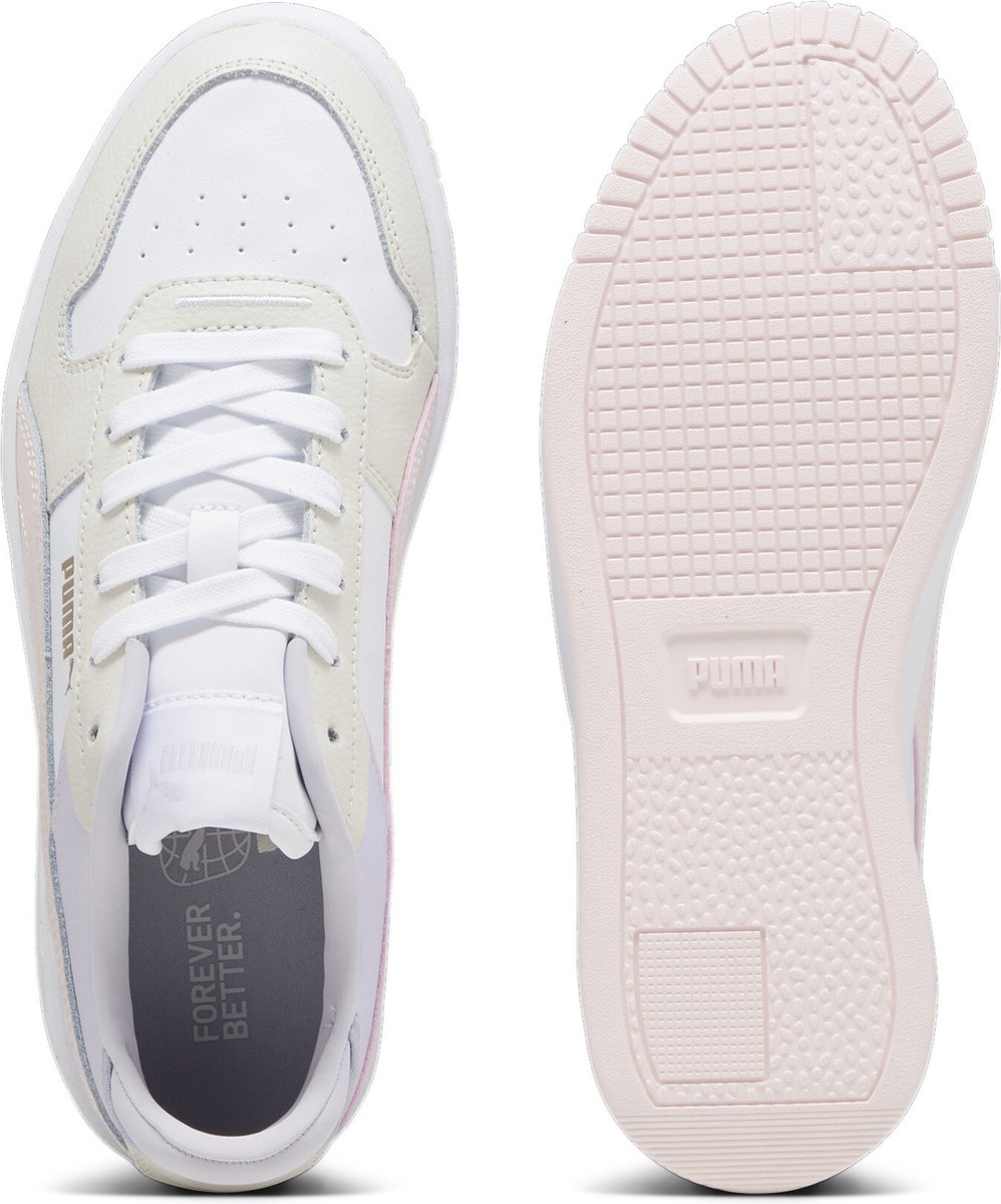 sneaker, witte schoen, dames sneaker, perforaties, rubberzool